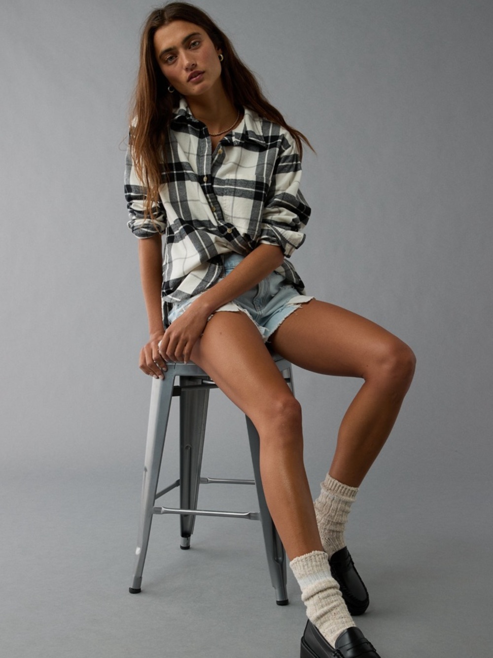 American Eagle 🦅 Oversized Plaid Button-Up Shirt - Picture 6 of 10